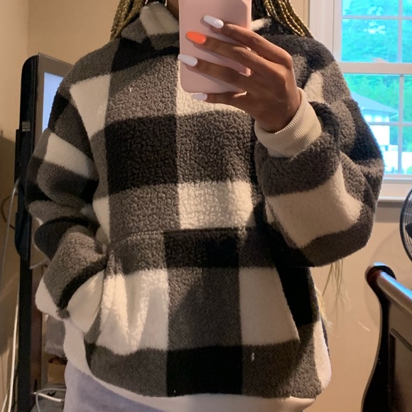 American Eagle Outfitters Jackets & Blazers - american eagle fur sweater